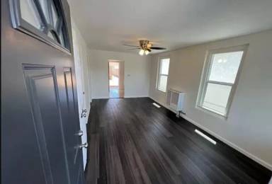 Main picture of 2813 Webster Ave