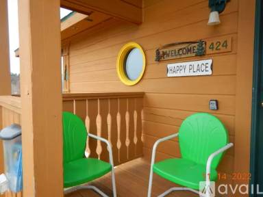 Main picture of 424 Overlook Ct