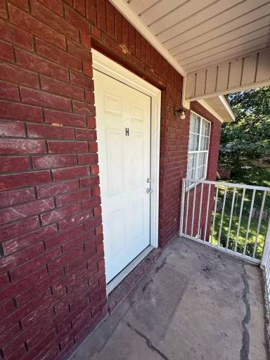 Main picture of 302 Cole St