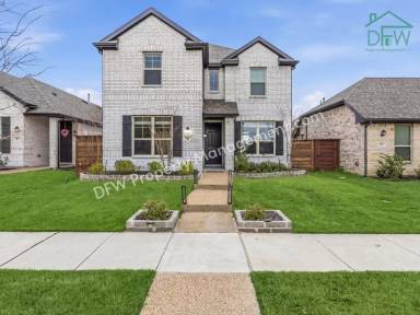 Main picture of 1908 Twisted Tree Ln