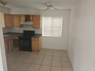 Main picture of 1624 Mayo St