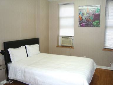 Main picture of 1 E 60th St