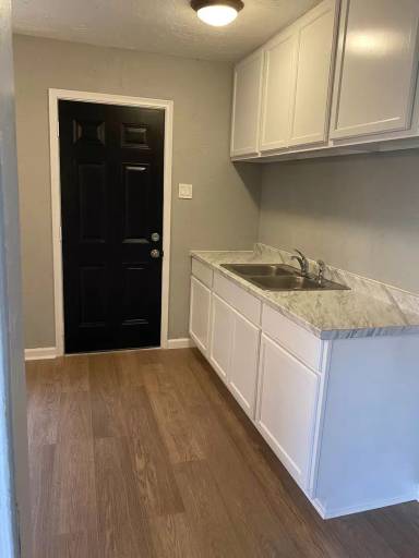 Main picture of 3831 Dismount St
