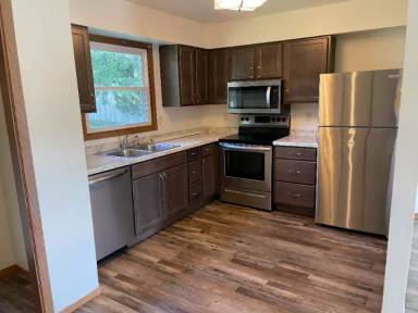 Main picture of 3516 Hester St