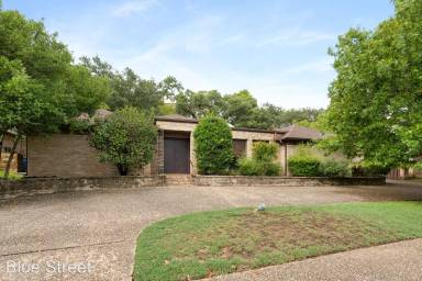 Main picture of 4118 Firstview Dr
