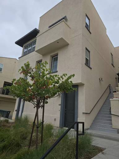 Main picture of 5201 Beachside Ln