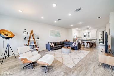 Main picture of 428 Mitchell Ave