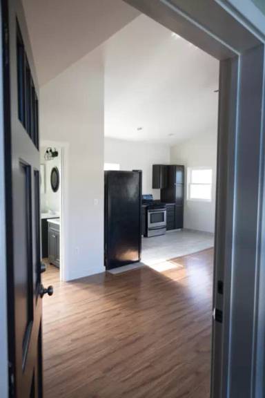 Main picture of 11418 Violeta St