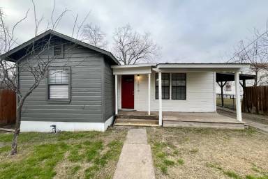 Main picture of 1614 Menchaca St