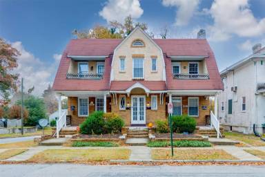 Main picture of 2819 Barton Ave