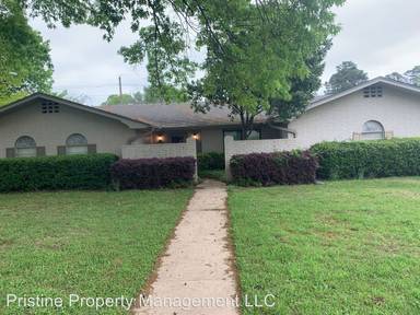 Main picture of 405 Sheffield Dr