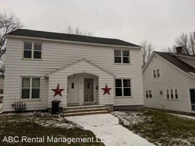 Main picture of 305 1/2 S 11th Ave