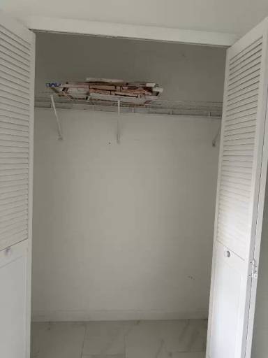 Main picture of 137 Ave 157 St