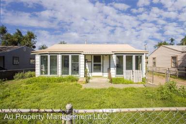 Main picture of 1633 N Manhattan St