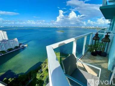 Main picture of Quantum on the Bay