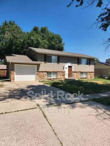 Main picture of 1618 Shasta Dr