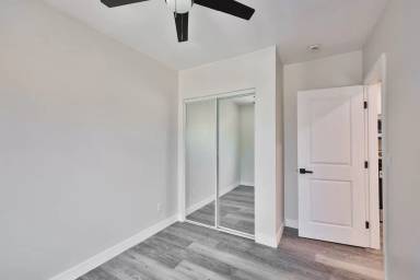 Main picture of 3758 Louisiana St