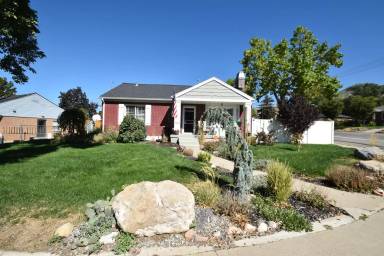 Main picture of 2689 E Barbey Dr