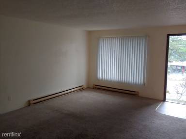 Main picture of 3555 SE Milwaukie Ave