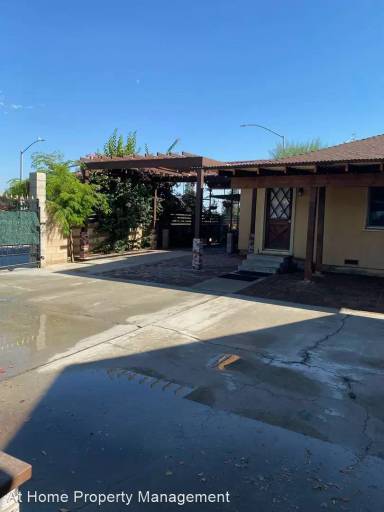 Main picture of 8247 Stine Rd
