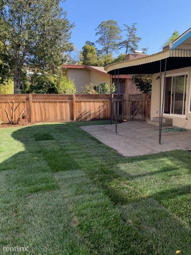 Main picture of 1300 Albina Ave