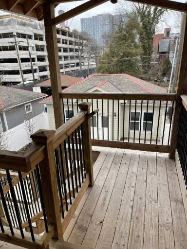 Main picture of 462 King Ave
