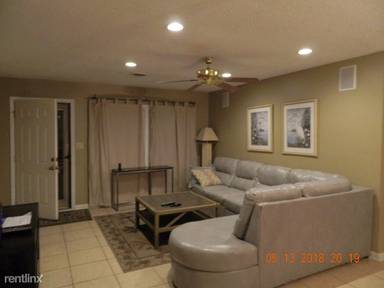 Main picture of 34 Foxcroft Ln