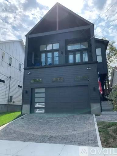 Main picture of 2921 Torbett St