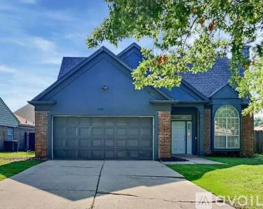 Main picture of 3012 Springfellow Dr