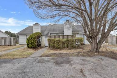Main picture of 103 Witten Cir