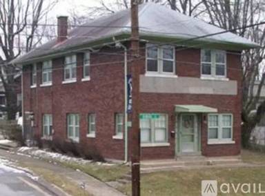 Main picture of 1943 Newburg Rd