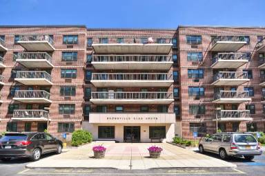 Main picture of 1376 Midland Ave