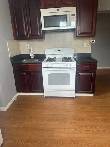 Main picture of 51 Bates St