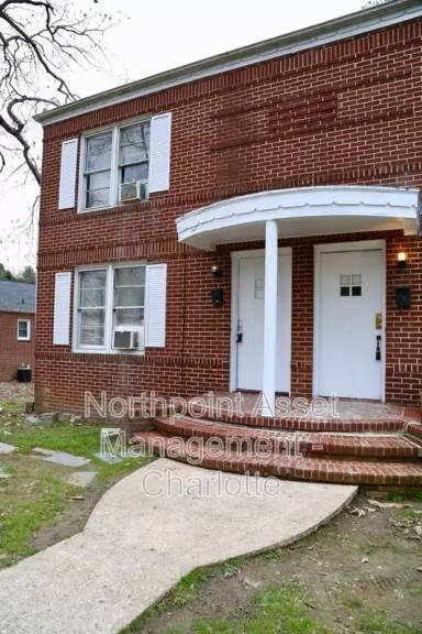 Main picture of 614 N Ellis St