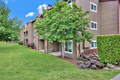 Main picture of 11202 2nd Ln SW