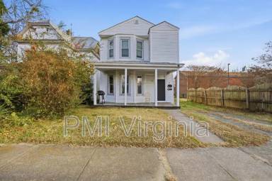 Main picture of 36 Cedar Ave