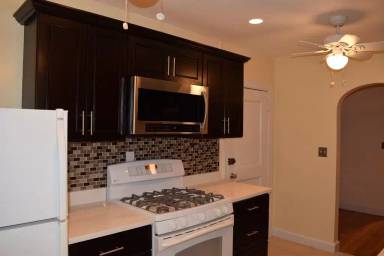Main picture of 865 Boylston St