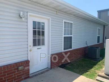 Main picture of 3625 E 20th St