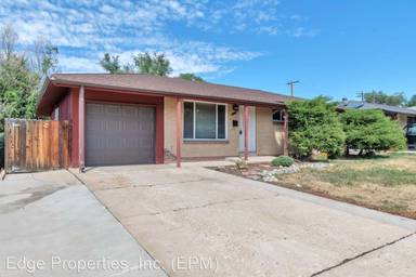 Main picture of 7565 Julian St