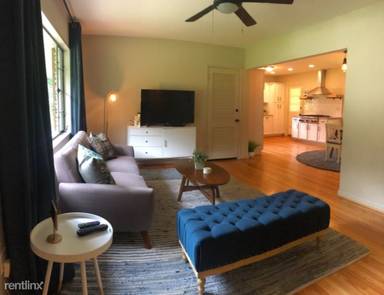 Main picture of 2562 Farley St