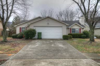 Main picture of 1021 Brighton Cir SE