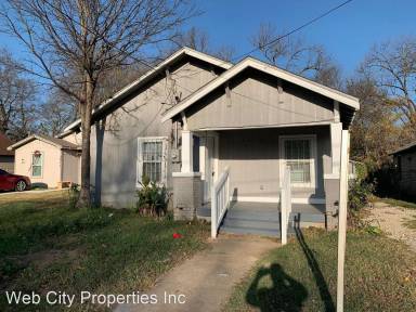 Main picture of 2415 Dathe St