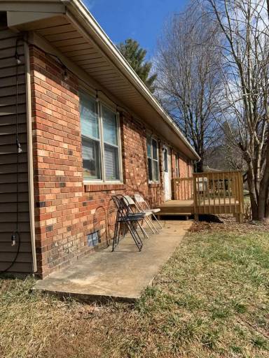 Main picture of 462 Bub Teems Rd