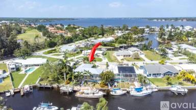 Main picture of 1744 SW Boatswain Pl