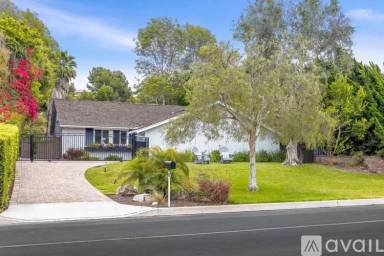 Main picture of 2840 Palos Verdes Dr W