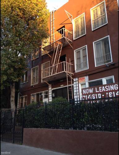 Main picture of 406 S Rampart Blvd