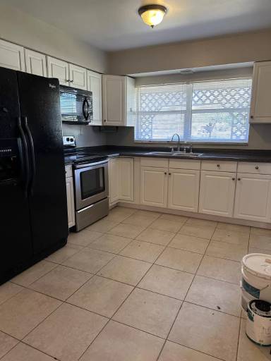 Main picture of 1615 Phyllis Dr