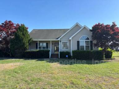 Main picture of 104 Ellington Way