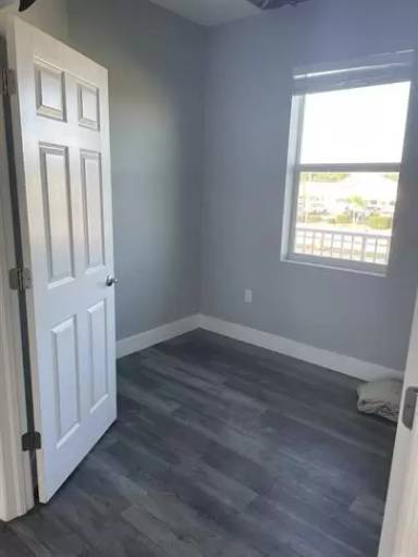 Main picture of 319 Nicholas Pkwy W