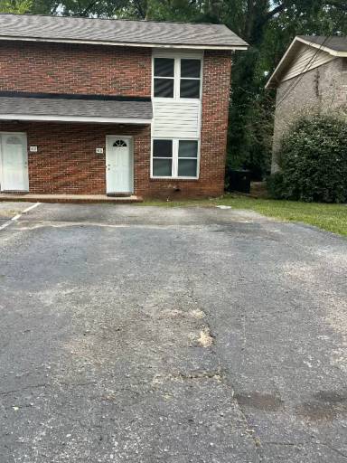 Main picture of 416 N Lucas St